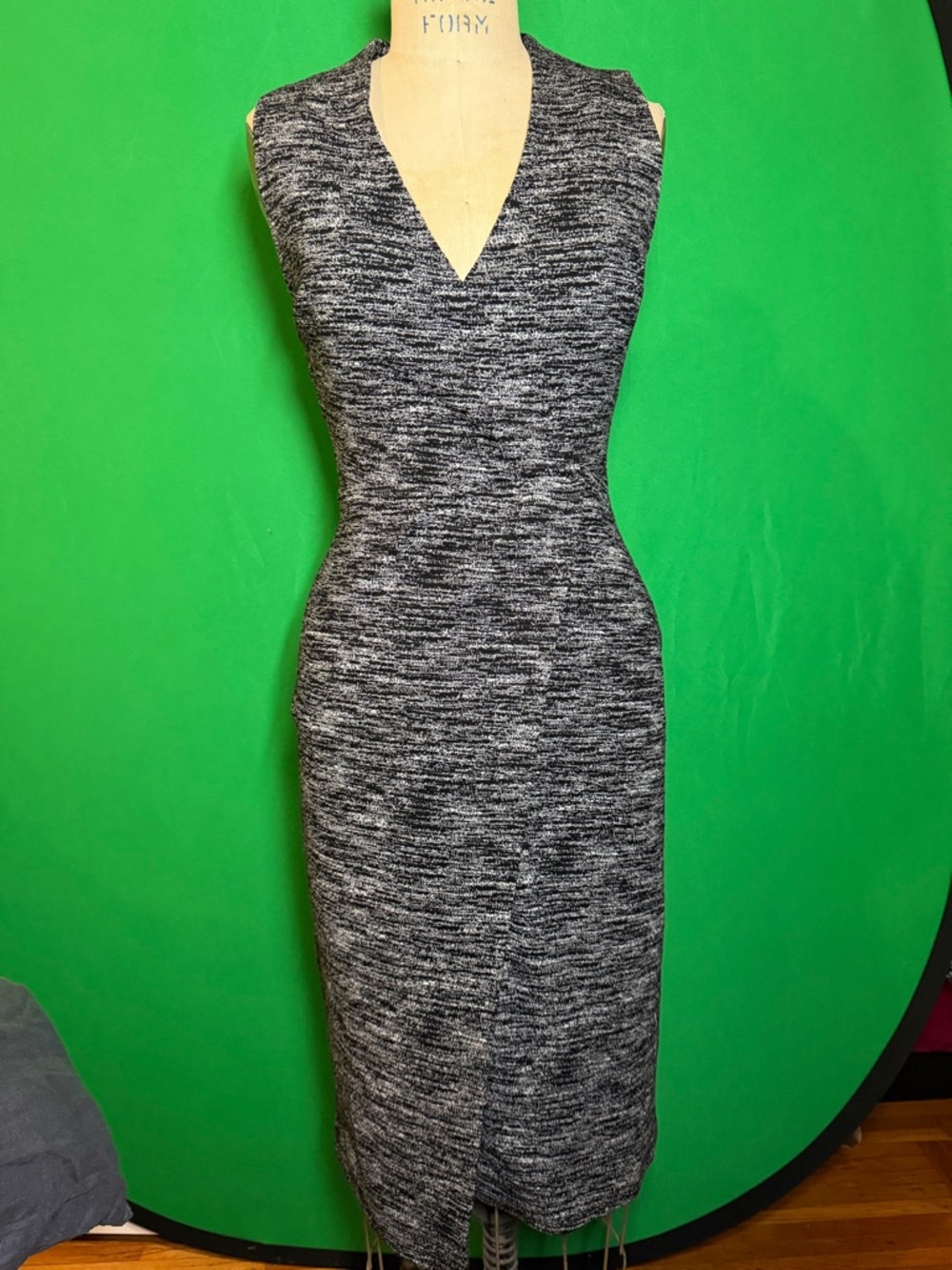 Alice + Olivia Carissa Gray Faux Wrap Dress Size 0 Sleeveless Sheath - Picture 13 of 17